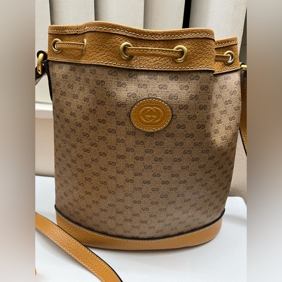 Mickey Mouse Gucci bucket shoulder adjustable crossbody bag limited edition - Picture 2 of 6